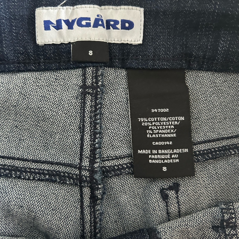 Peter Nygard Women's Dark Blue Skinny Jeans - Picture 2 of 3